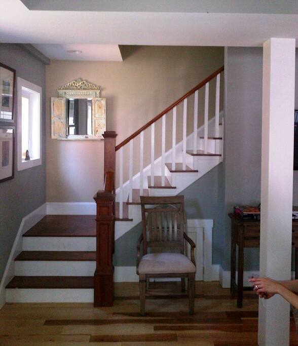 Gaslight House - Entrance