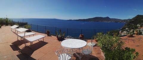 Super view of the Gulf of Portofino