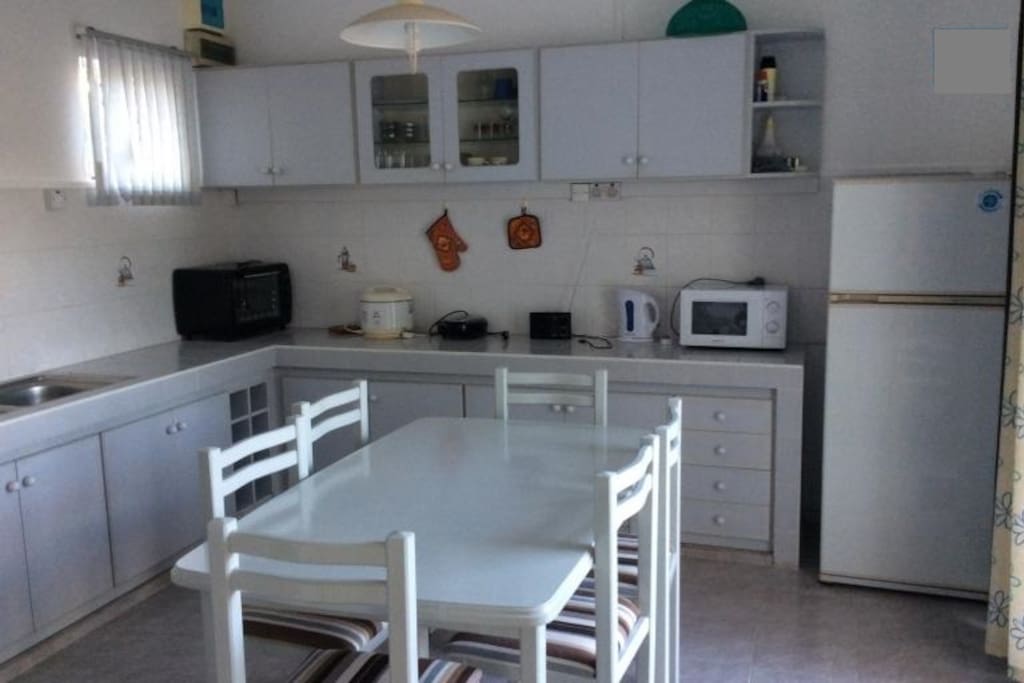 spacious and fully furnished kitchen