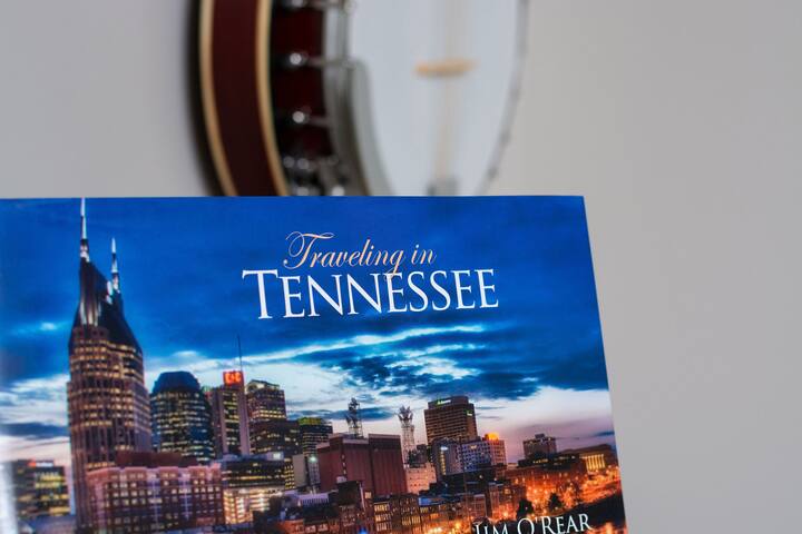 HOPE GARDENS HIDEAWAY! 1 MILE FROM DOWNTOWN gallery image 4