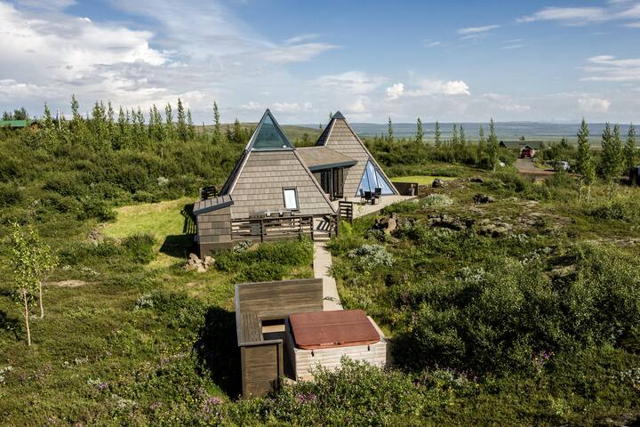 A Beautiful Cottage Close To Geysir Cottages For Rent In