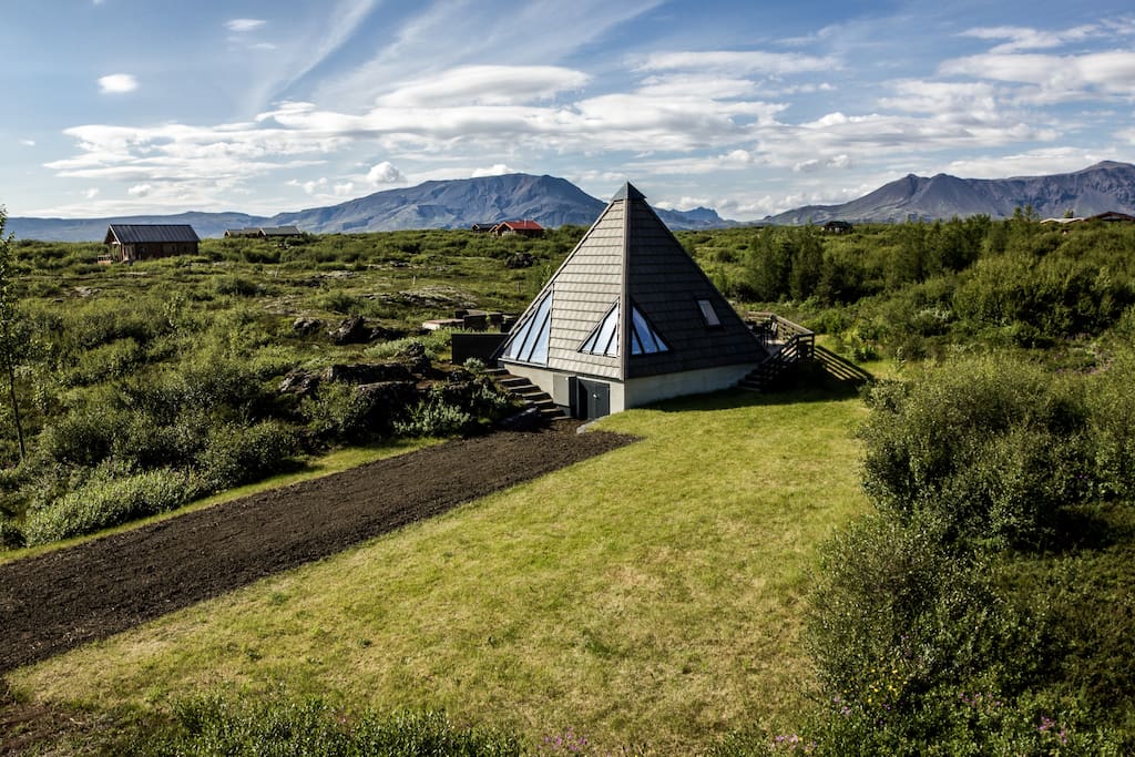 A Beautiful Cottage Close to Geysir | 30 Marvelously Beautiful Airbnbs Around the World