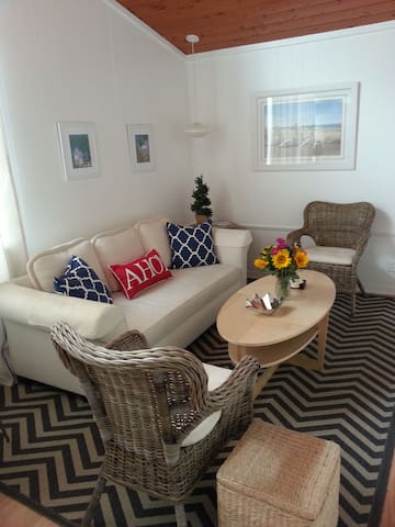 Beautiful Balboa Island Apartment!