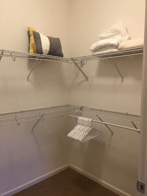 Walk in closet