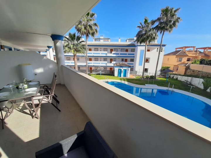 Apartamento Estepona with Pool