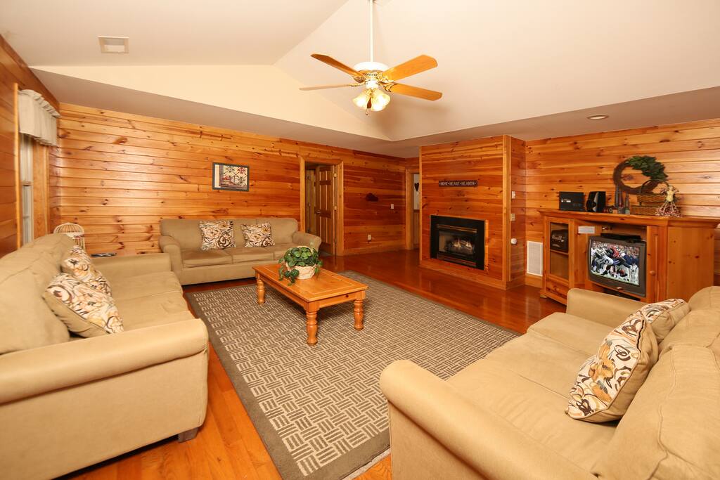 Coffee Table,Furniture,Table,Indoors,Room