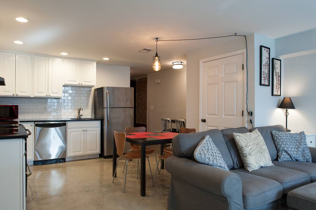 Comfortable 8 foot ceilings.