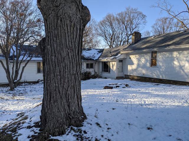 Airbnb Lake Lansing Vacation Rentals Places To Stay