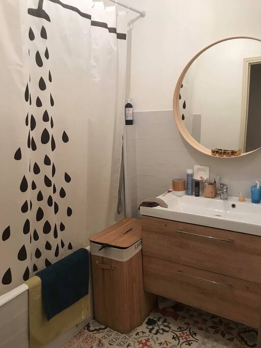 1ère salle de bain