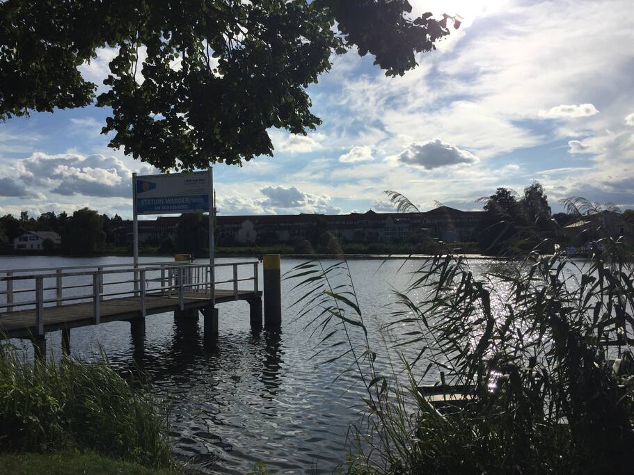 Der Blick von der Insel zum Haus