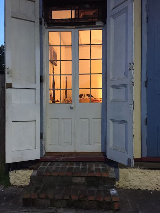 Entrance to studio.