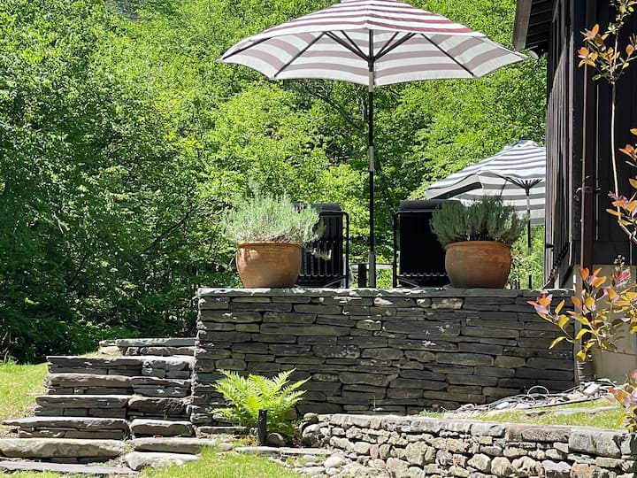 Cozy Getaway Cabin in Catskill Mountains Cabins for Rent in Phoenicia