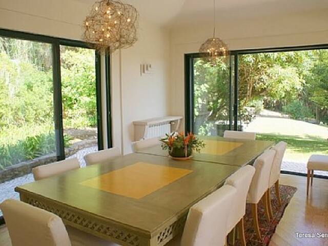 Luxury villa, sea view, private garden 5m to beach gallery image 3