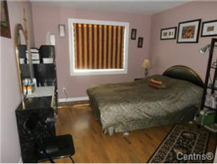 Малко двойно легло