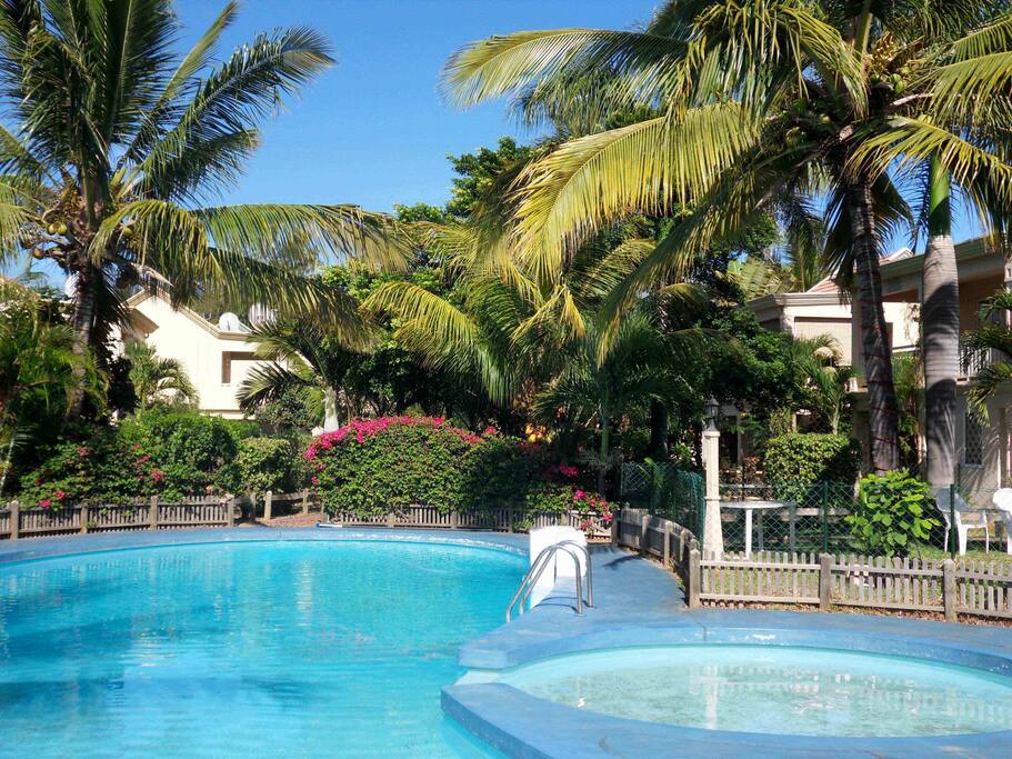 Villa bord de mer et piscine (23) Maisons à louer à Flic en Flac