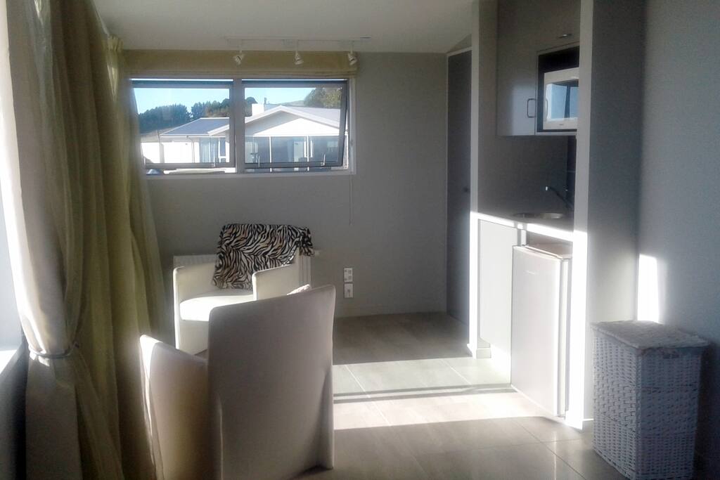 Self contained kitchenette