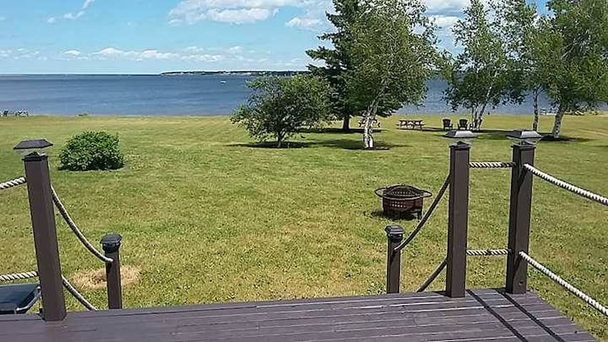 Beautiful Waterfront Rental