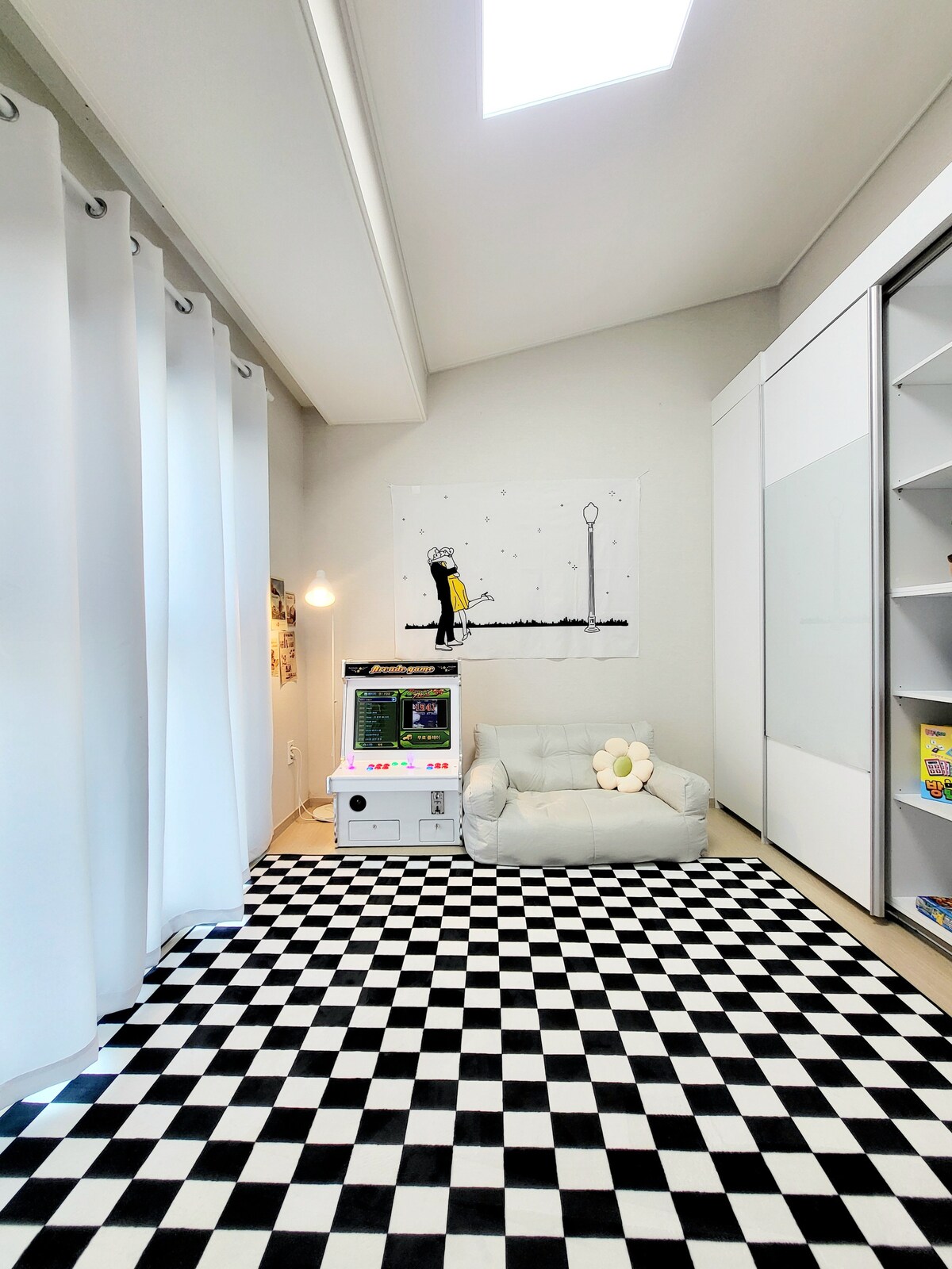 آلات الألعاب الرجعية التي يحبها البالغون والأطفال.
أيقظ حساسيتك الحنين إلى الماضي مع 999 لعبة ^^