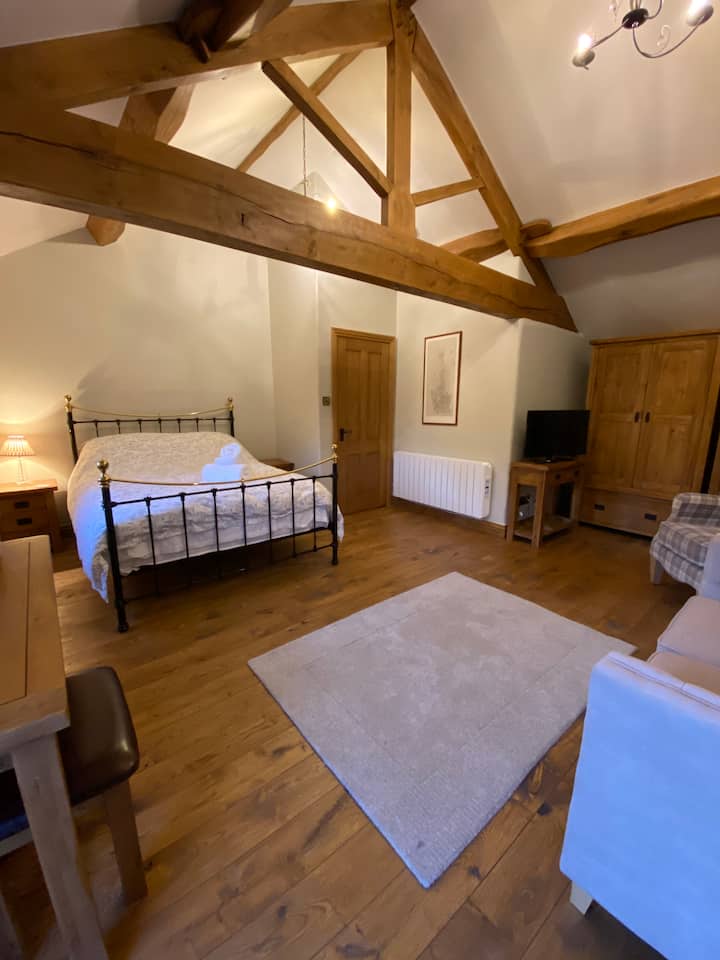 Garden Room Nestled Under Win Hill - Castleton