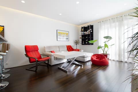 Top performing Airbnb: Spacious and modern home 2 hypercenter balconies in Jean Médecin