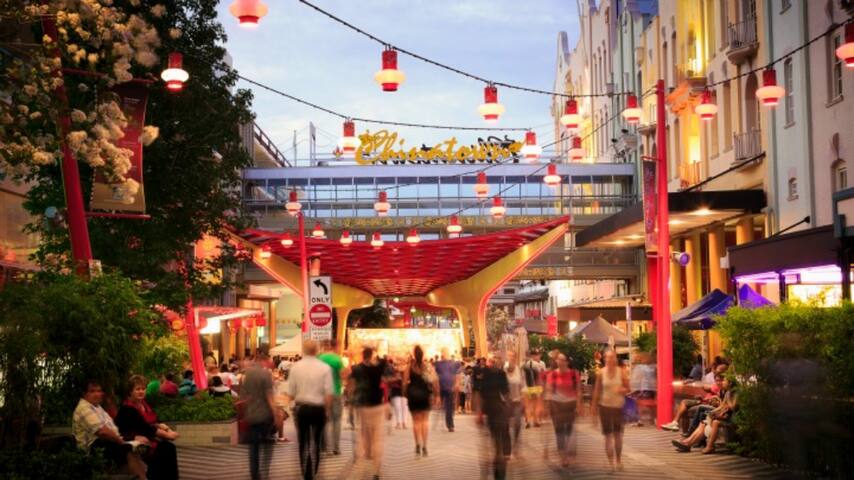 WALK TO RNA GROUNDS/ FORTITUDE VALLEY, 2-BR SPACE gallery image 2