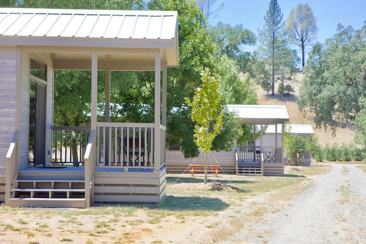 Mountain Retreat Cottage - C10 - Clearlake, CA