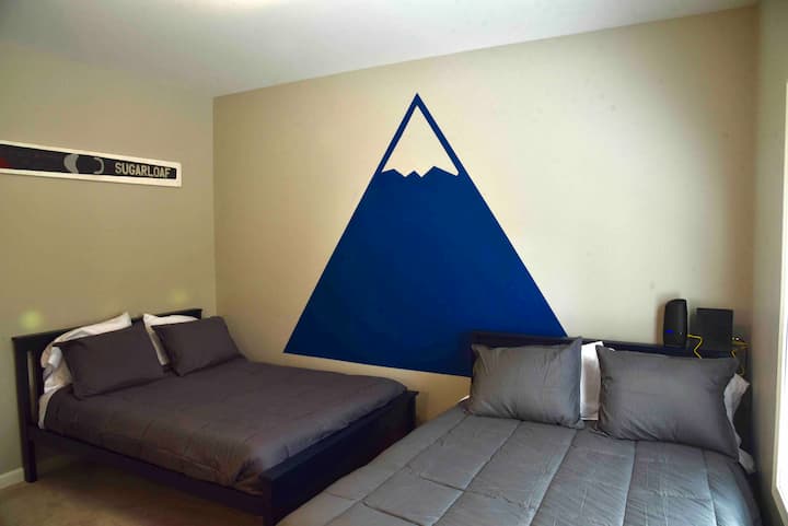 غرفة النوم رقم1 في الطابق الأول (2 ممتلئة)