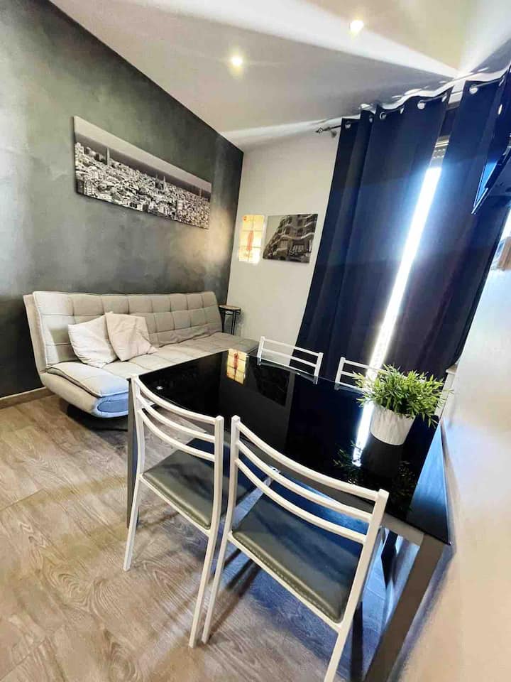 Excellent Appartement Rénové à Poblenou. - Santa Coloma de Gramanet