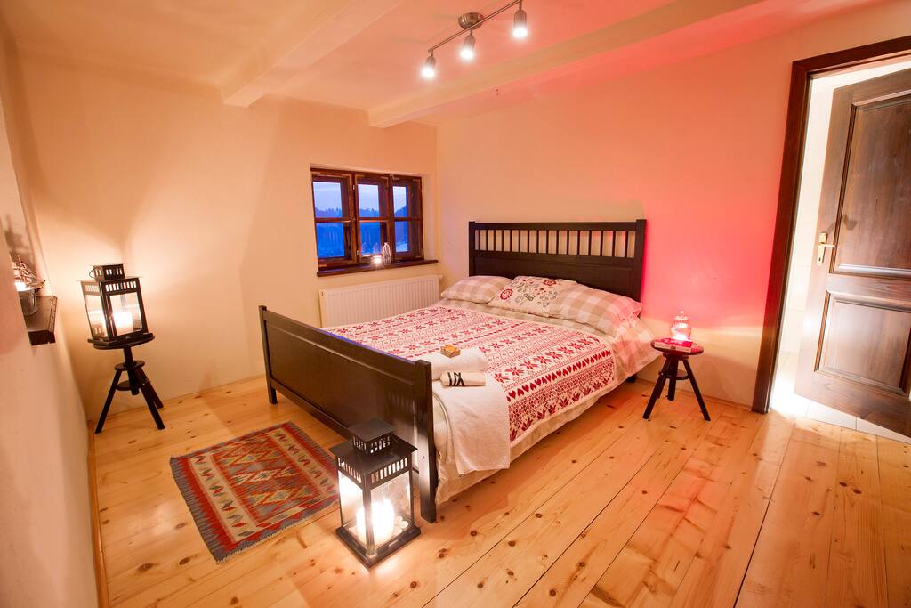 Double bedroom & en suite