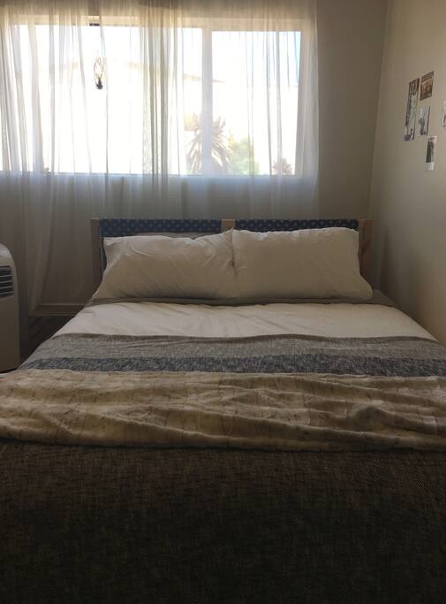 Queen Bed