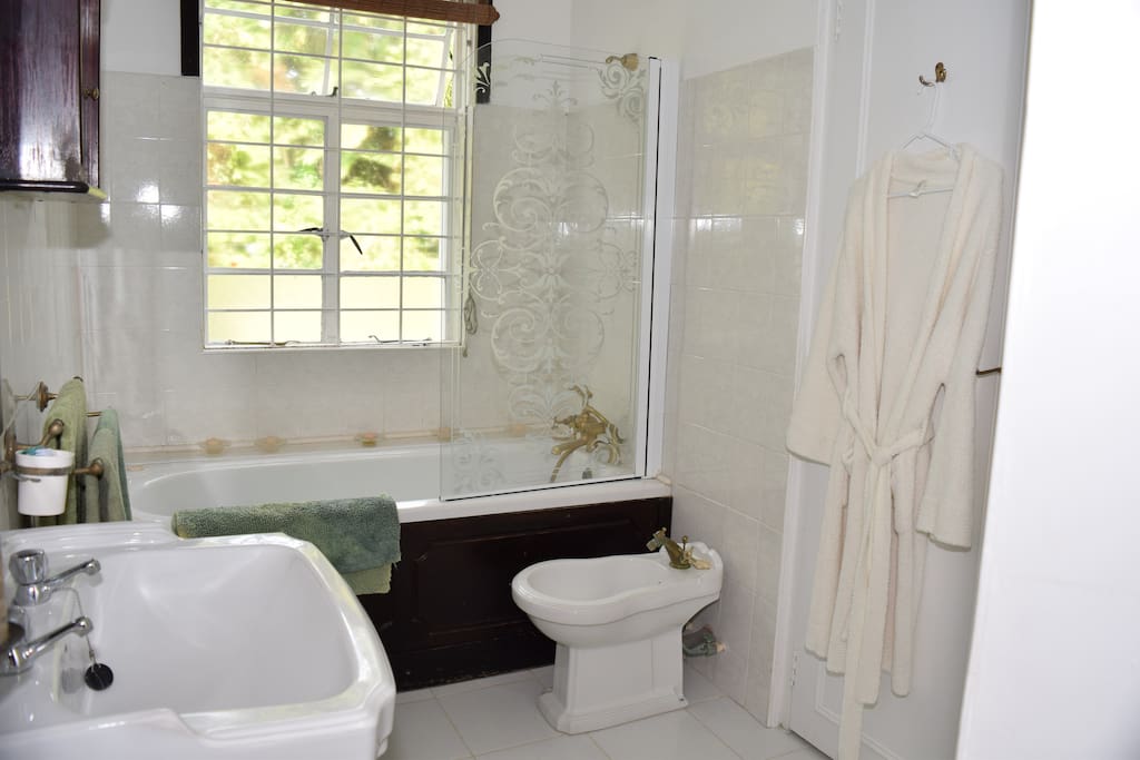 The Avacado Bathroom
