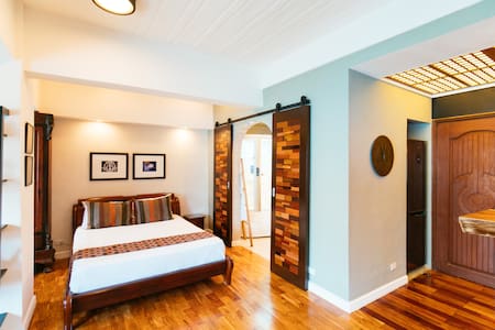 Fabulous & Funky 1 Bdr Studio - Netflix - Jacuzzi