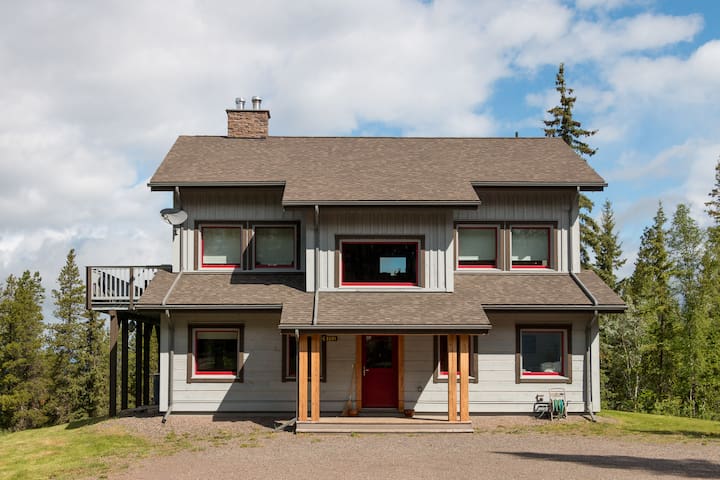 3251 Millar Road Smithers V0J 2N6