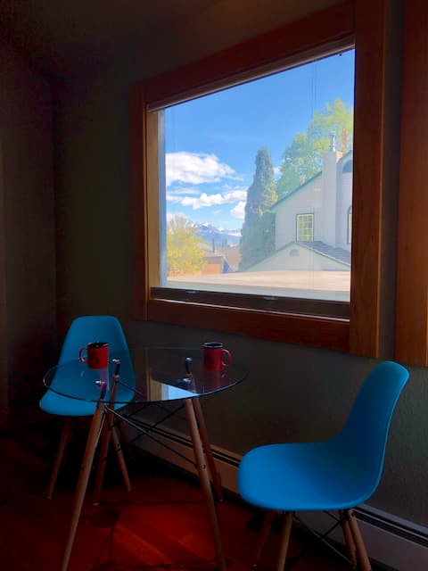 Downtown efficiency with a view