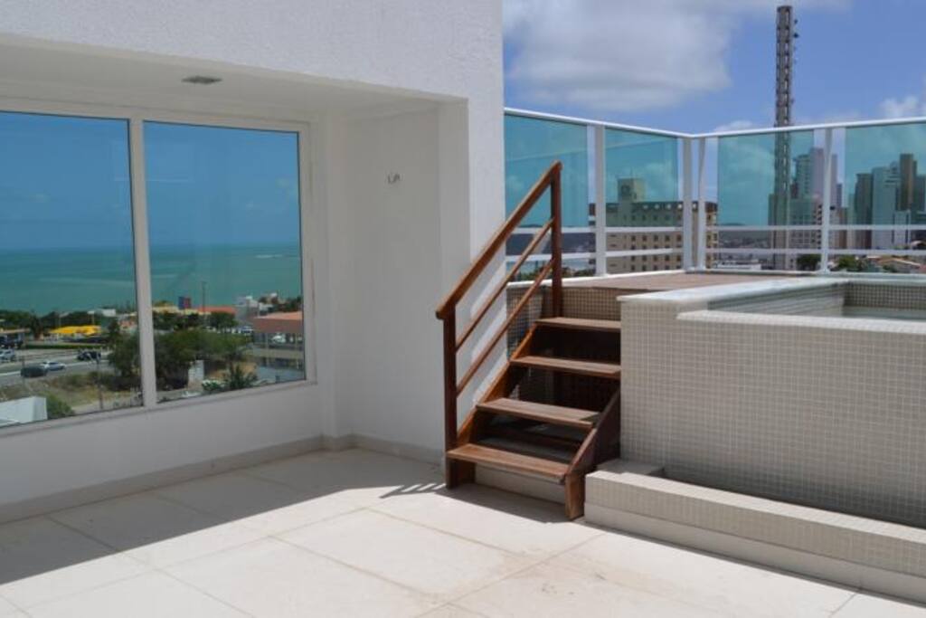 Varanda e piscina privada