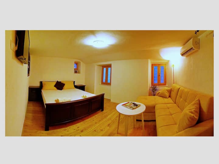 Apartment Lale in Old Town