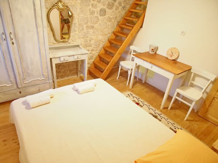 Apartment Lale in Old Town