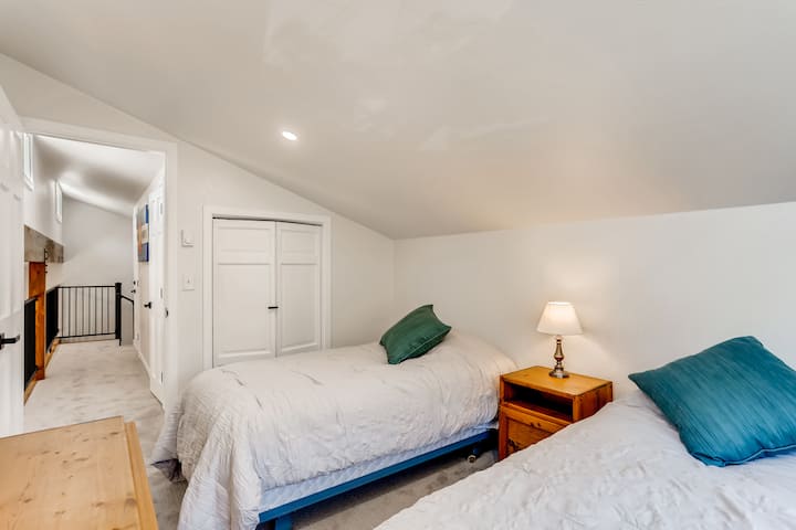 Upstairs Bedroom #3 has brand new twin mattresses with a converter if needed to format into a king 