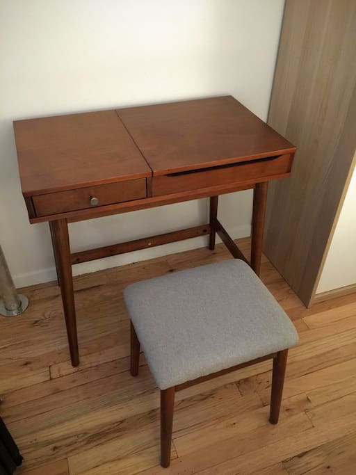 desk