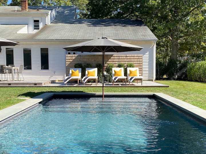 Bellport 4bd 2 ba Pool Deck+Yard Outdr Shw Houses for Rent in