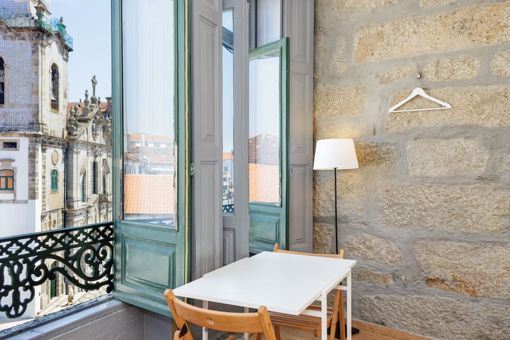 Basic Studio With Top Location and Views . Carmo 3 Apartments for