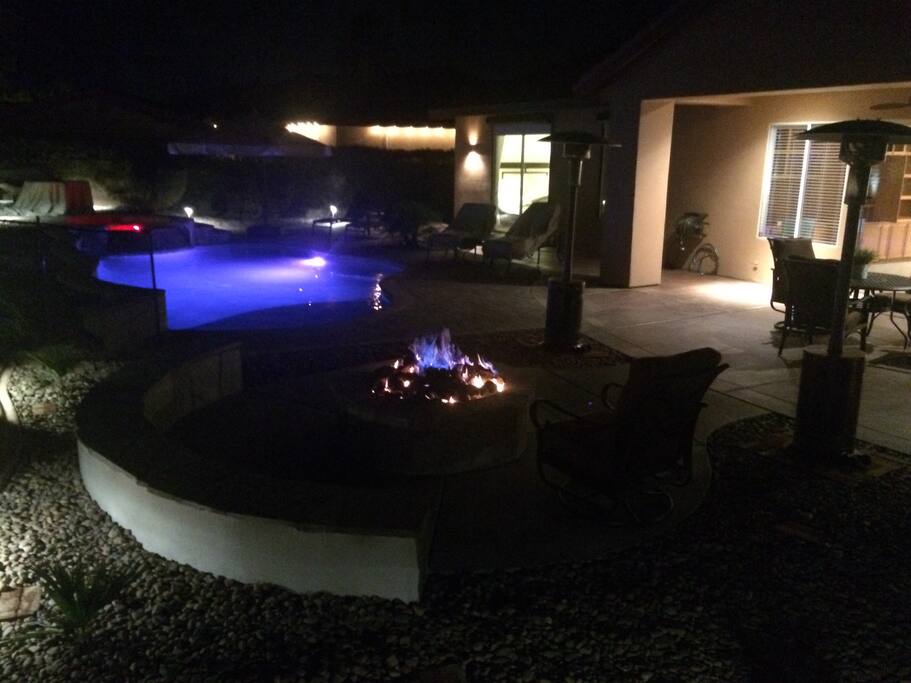 Fire pit seats 10