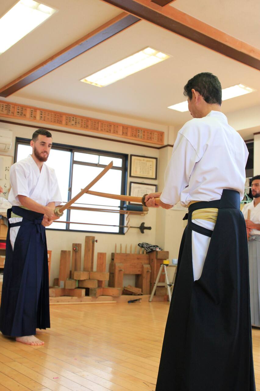 本物の道場で剣術総合コース 居合 撃剣 試し斬り Airbnb