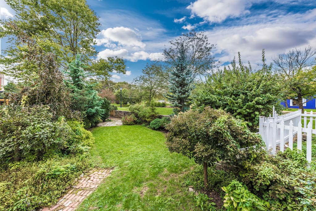 Beautiful backyard Gardens