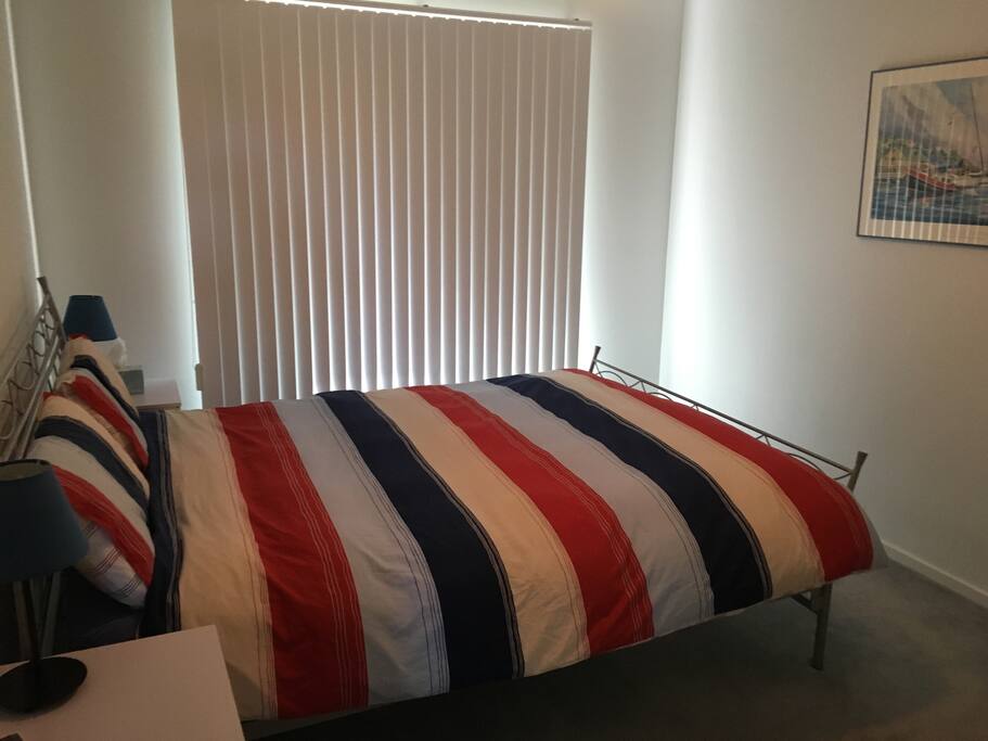 Queen bedroom