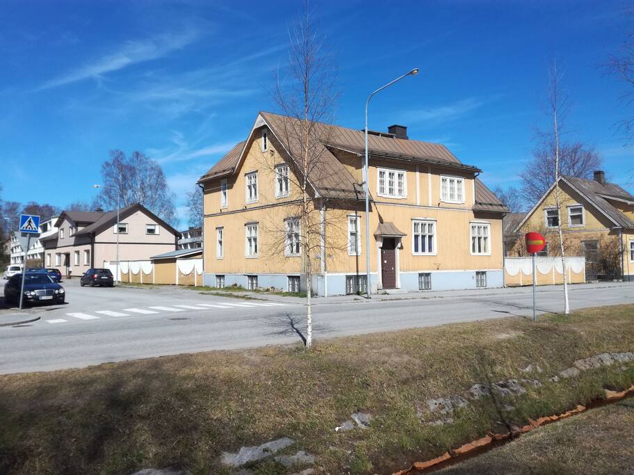 julkisivu