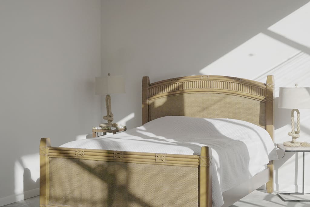 Queen bed