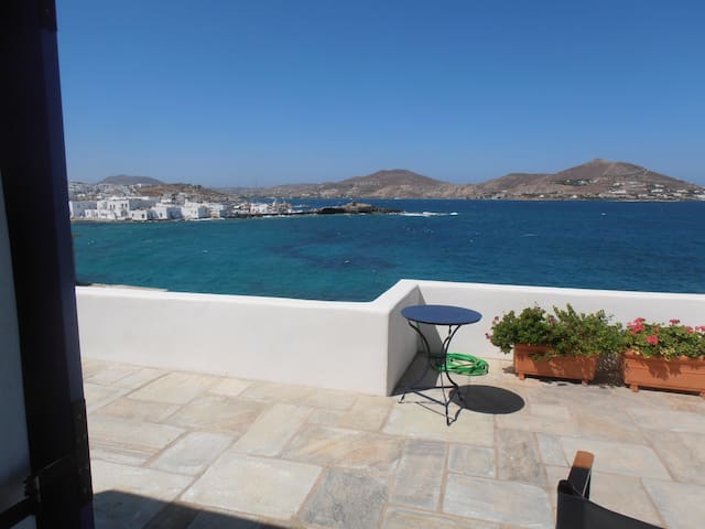 Seafront villa in Naoussa Paros