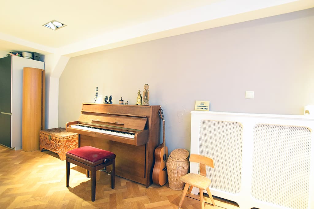 My piano, feel free to play it if you know how