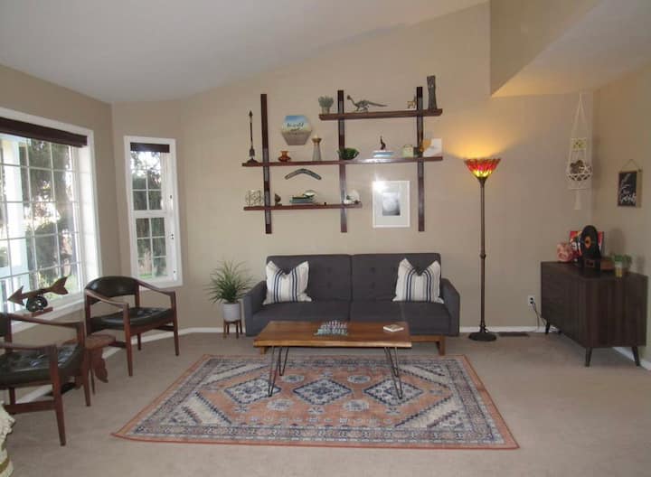 Comfy Home In Quiet South Kennewick Neighborhood! - Pasco, WA